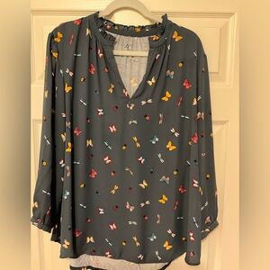 Loft XL Butterfly Print Gray Women's Top